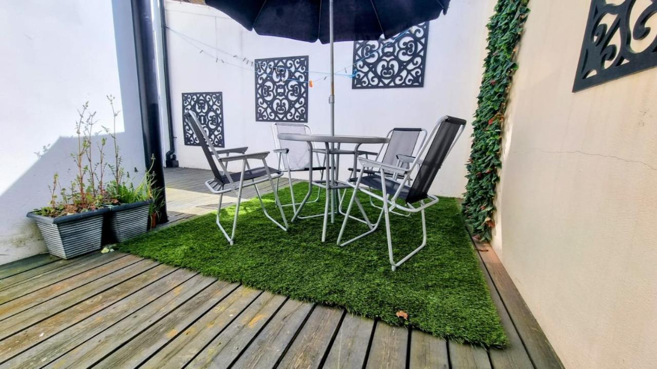 Luxury Garden House 19a Holiday home Surbiton