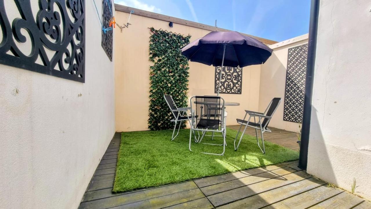 Luxury Garden House 19a Holiday home *